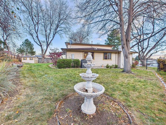 8373 Zephyr St, Arvada, CO 80005