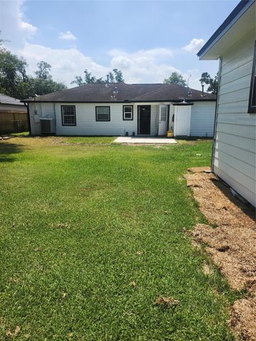 8921 Laura Koppe Road, Houston, TX 77078