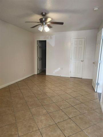 8921 Laura Koppe Road, Houston, TX 77078