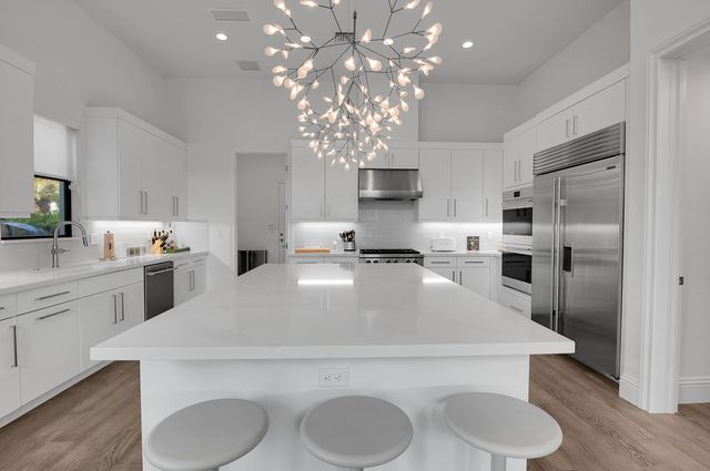 7480 NW 26th Way, Boca Raton, FL 33496