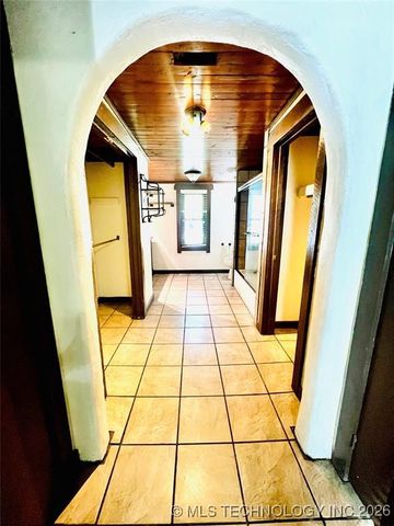 1010 S 220th West Avenue, Sand Springs, OK 74063