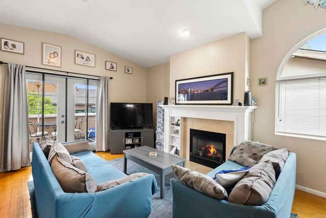 535 F Avenue 4, Coronado, CA 92118