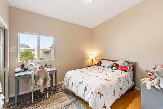 535 F Avenue 4, Coronado, CA 92118