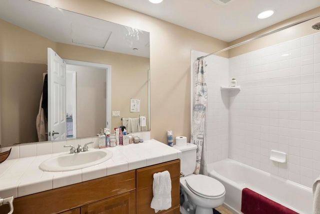 535 F Avenue 4, Coronado, CA 92118