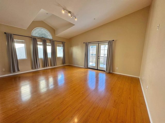 535 F Avenue 4, Coronado, CA 92118