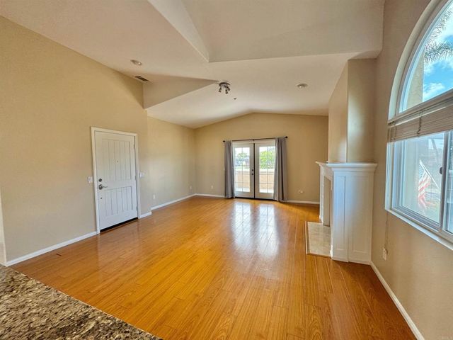 535 F Avenue 4, Coronado, CA 92118