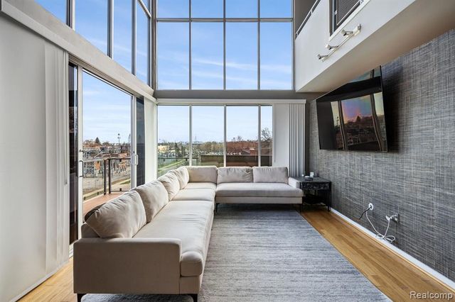 614 S Troy Street 204, Royal Oak, MI 48067