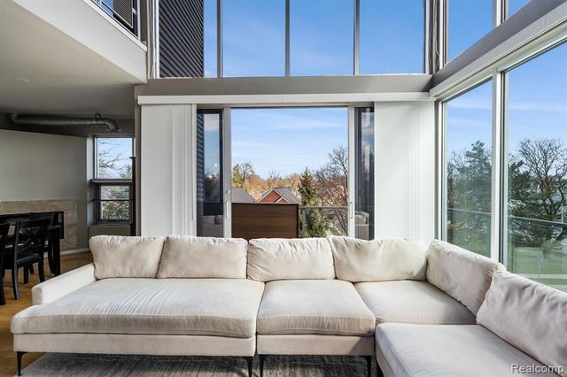 614 S Troy Street 204, Royal Oak, MI 48067