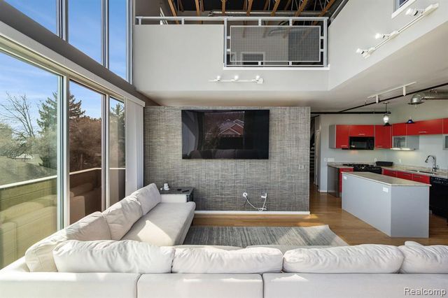 614 S Troy Street 204, Royal Oak, MI 48067