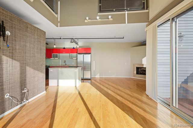 614 S Troy Street 204, Royal Oak, MI 48067