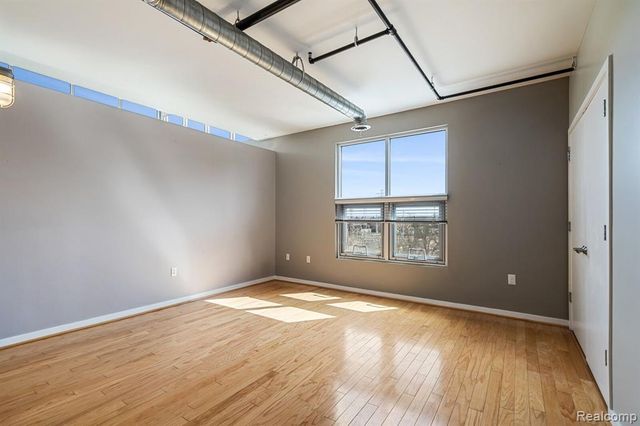 614 S Troy Street 204, Royal Oak, MI 48067