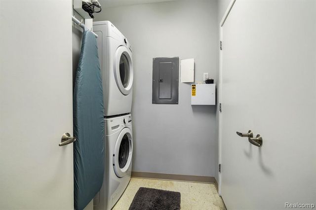 614 S Troy Street 204, Royal Oak, MI 48067