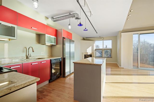 614 S Troy Street 204, Royal Oak, MI 48067