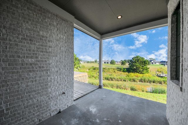 299 Peninsula Point Drive, Montgomery, TX 77356