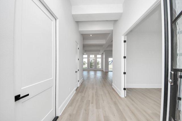 299 Peninsula Point Drive, Montgomery, TX 77356