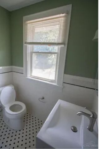 3230 Stanhope Avenue, Cincinnati, OH 45211