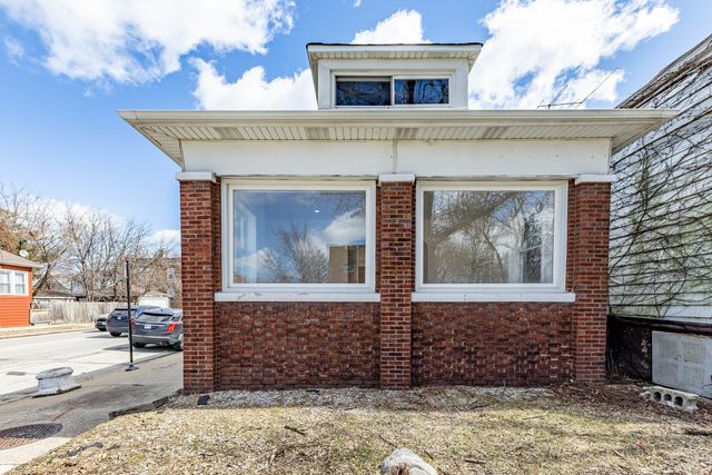 7601 S Rhodes Avenue, Chicago, IL 60619