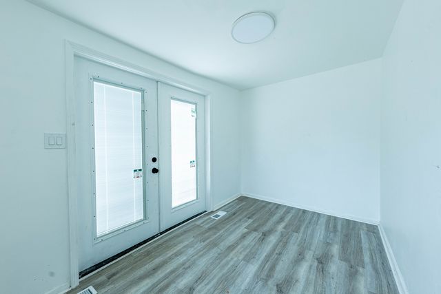 7601 S Rhodes Avenue, Chicago, IL 60619