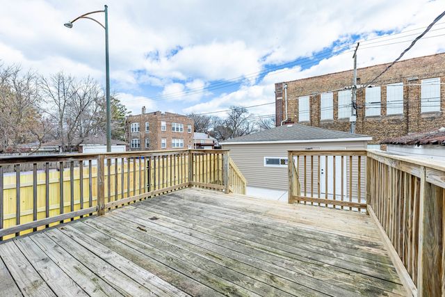7601 S Rhodes Avenue, Chicago, IL 60619