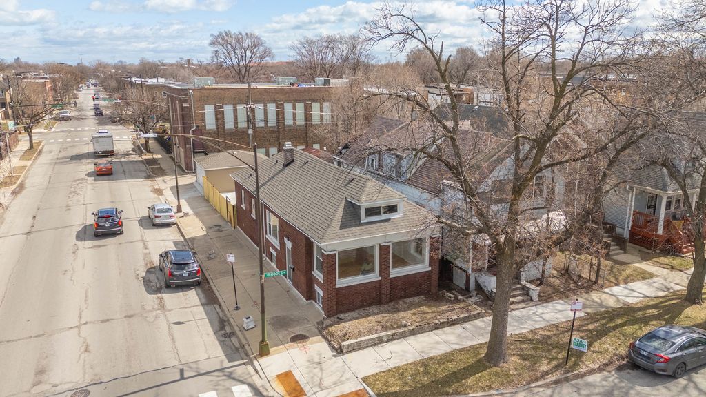 7601 S Rhodes Avenue, Chicago, IL 60619