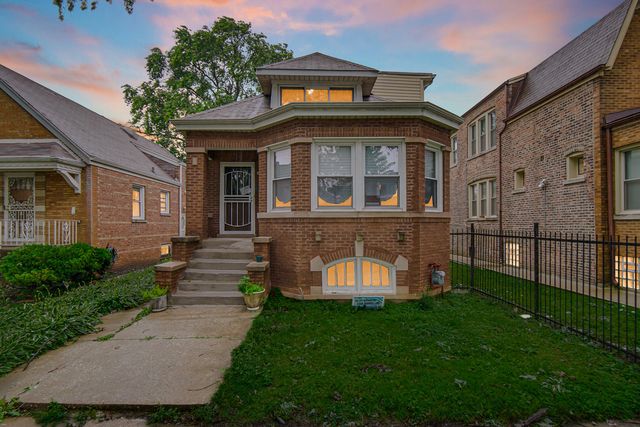 8541 S Paulina Street, Chicago, IL 60620