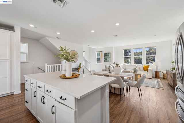 24170 Amaranth Loop, Hayward, CA 94541