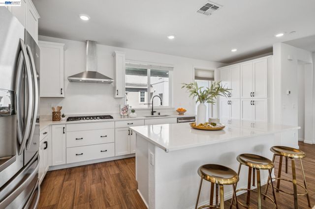 24170 Amaranth Loop, Hayward, CA 94541