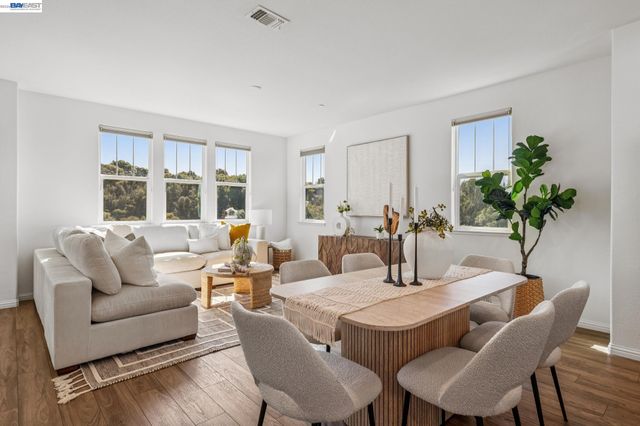 24170 Amaranth Loop, Hayward, CA 94541