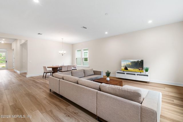 10131 FILAMENT Boulevard, Jacksonville, FL 32256