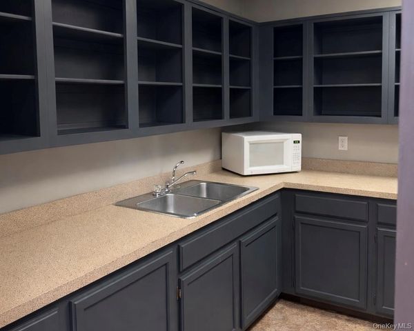 83 Gauguin Court 83, Middle Island, NY 11953