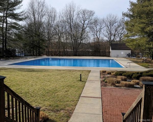 83 Gauguin Court 83, Middle Island, NY 11953