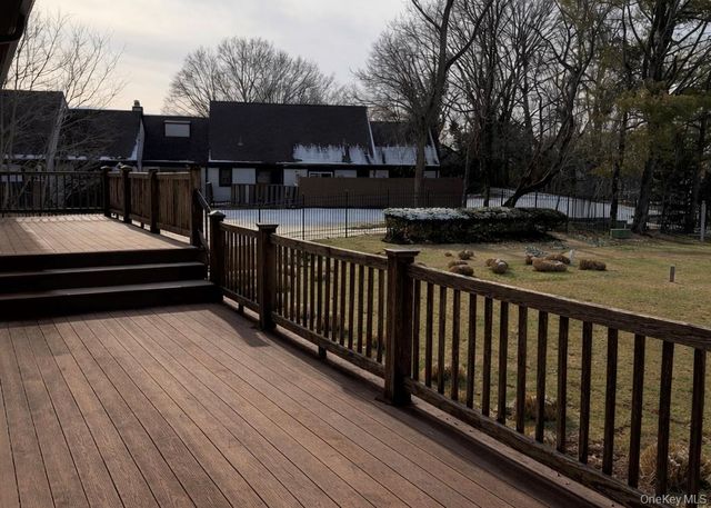 83 Gauguin Court 83, Middle Island, NY 11953