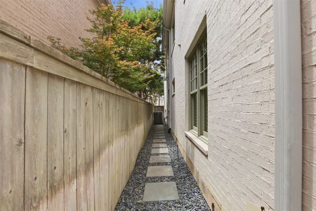4705 Dexter Avenue, Fort Worth, TX 76107