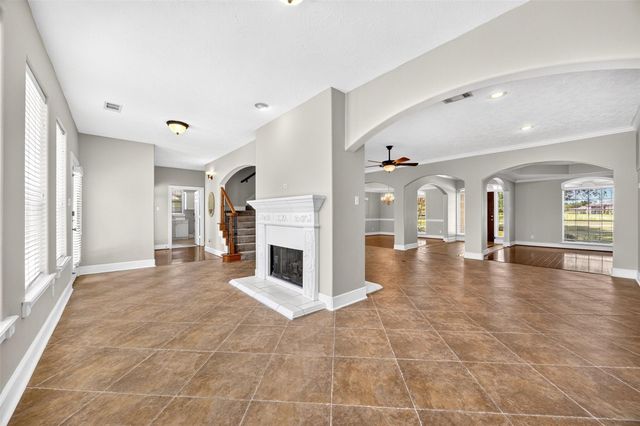 17027 Champions Lakeway, Tomball, TX 77375