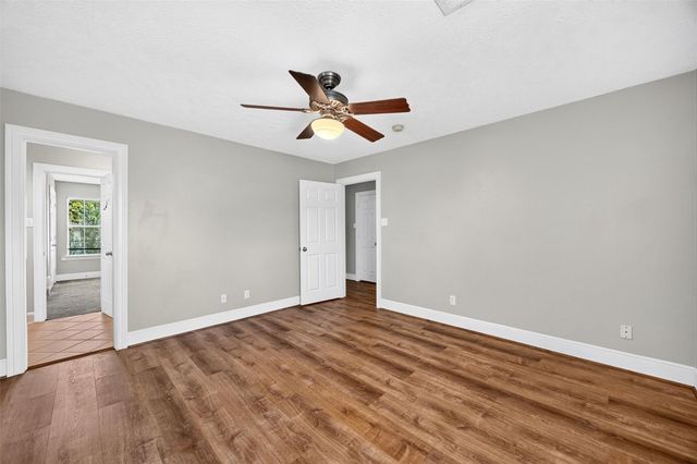 17027 Champions Lakeway, Tomball, TX 77375