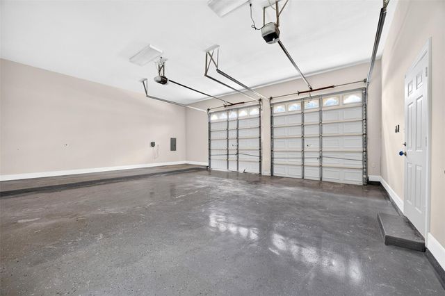 17027 Champions Lakeway, Tomball, TX 77375