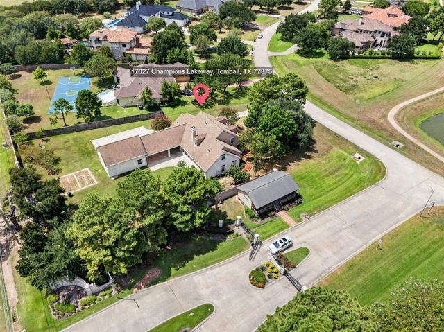 17027 Champions Lakeway, Tomball, TX 77375