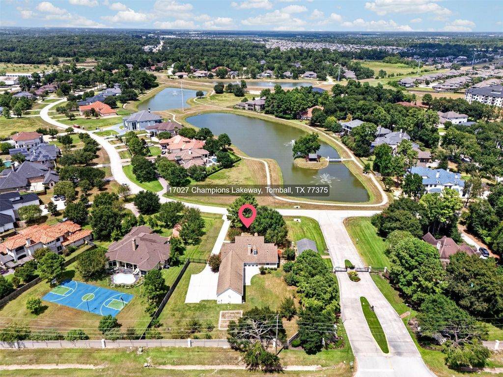 17027 Champions Lakeway, Tomball, TX 77375