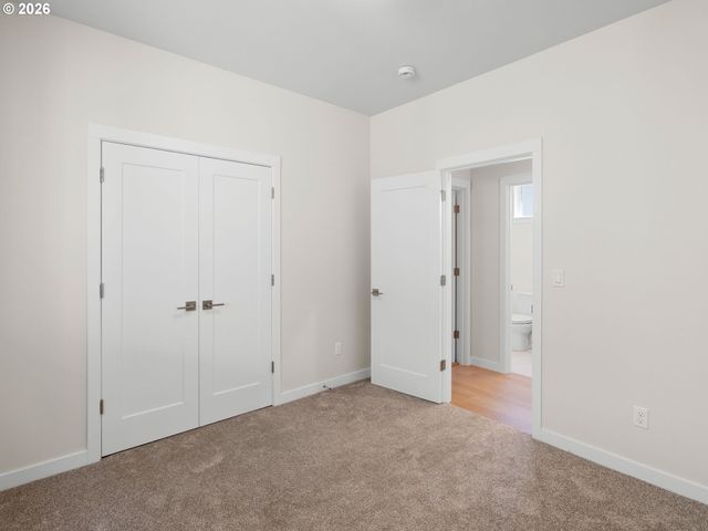 20661 Ne Thompson Ter, Fairview, OR 97024
