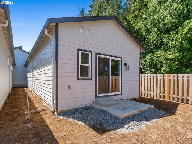 20661 Ne Thompson Ter, Fairview, OR 97024