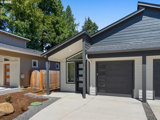 20661 Ne Thompson Ter, Fairview, OR 97024