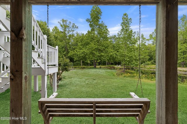 614 Cape Fear Drive, Burgaw, NC 28425