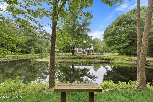614 Cape Fear Drive, Burgaw, NC 28425