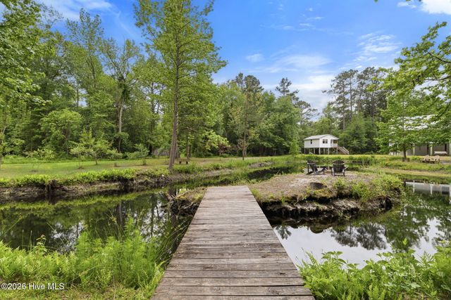 614 Cape Fear Drive, Burgaw, NC 28425