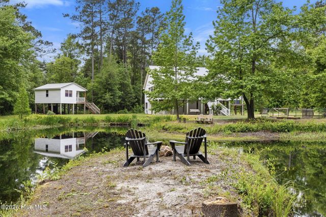 614 Cape Fear Drive, Burgaw, NC 28425