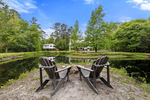614 Cape Fear Drive, Burgaw, NC 28425