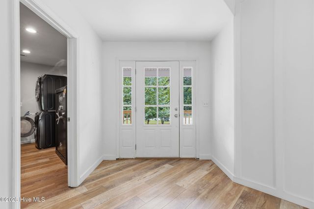 614 Cape Fear Drive, Burgaw, NC 28425