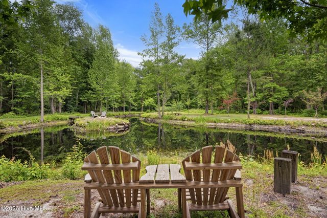 614 Cape Fear Drive, Burgaw, NC 28425