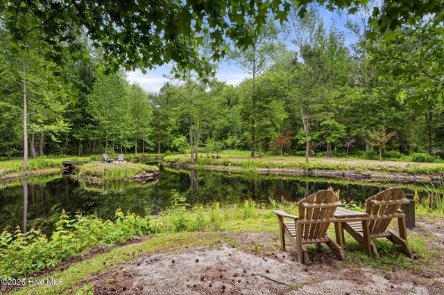 614 Cape Fear Drive, Burgaw, NC 28425