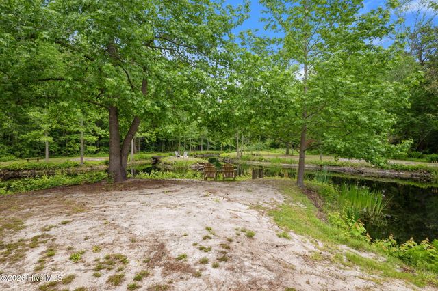 614 Cape Fear Drive, Burgaw, NC 28425